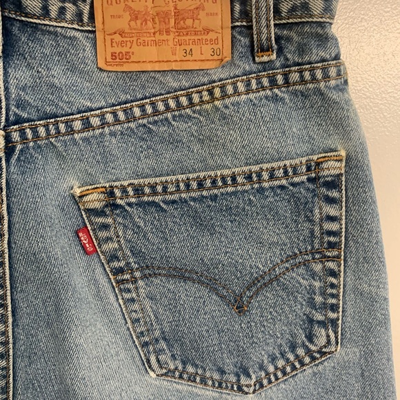 Levi’s vintage high rise shorts - Picture 3 of 6